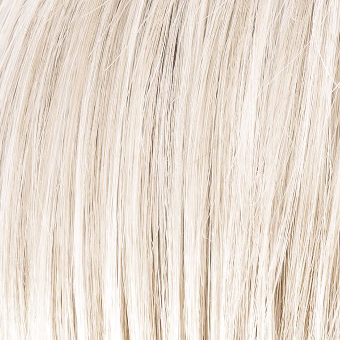 Platinblonde Rooted